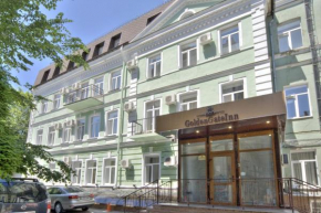 Отель Golden Gate Inn  Киев